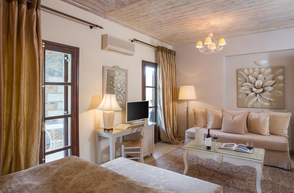 Porto Vitilo Boutique Hotel Karavostásion Esterno foto
