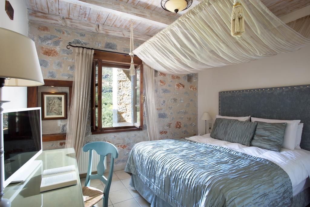 Porto Vitilo Boutique Hotel Karavostásion Esterno foto
