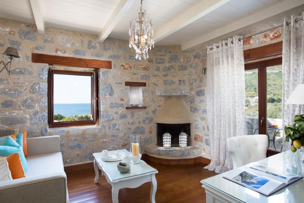 Porto Vitilo Boutique Hotel Karavostásion Esterno foto